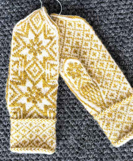 Selbu Mittens